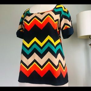 🌸 Myan Chevron Short Sleeve Blouse